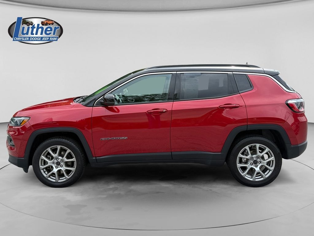 Used 2025 Jeep Compass