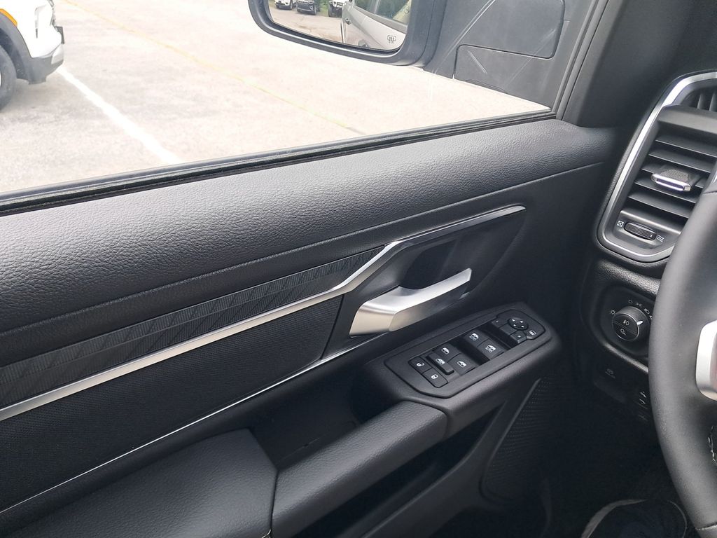 2026 RAM 1500 Big Horn/Lone Star - Photo 17