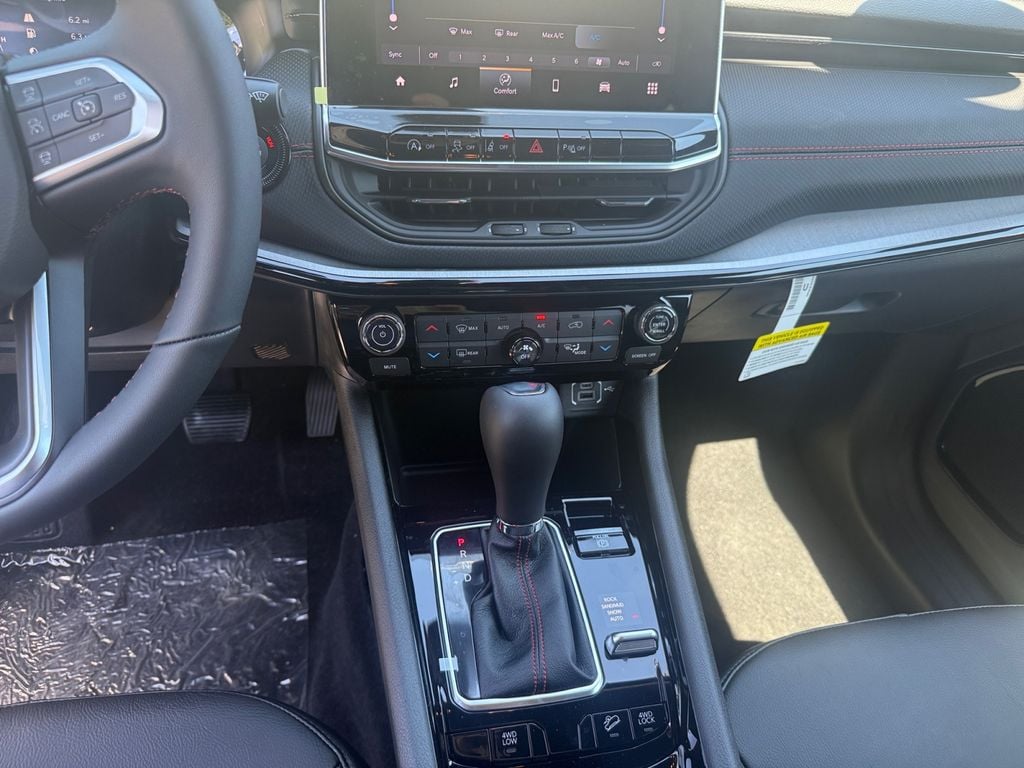 2026 Jeep Compass Trailhawk - Photo 12