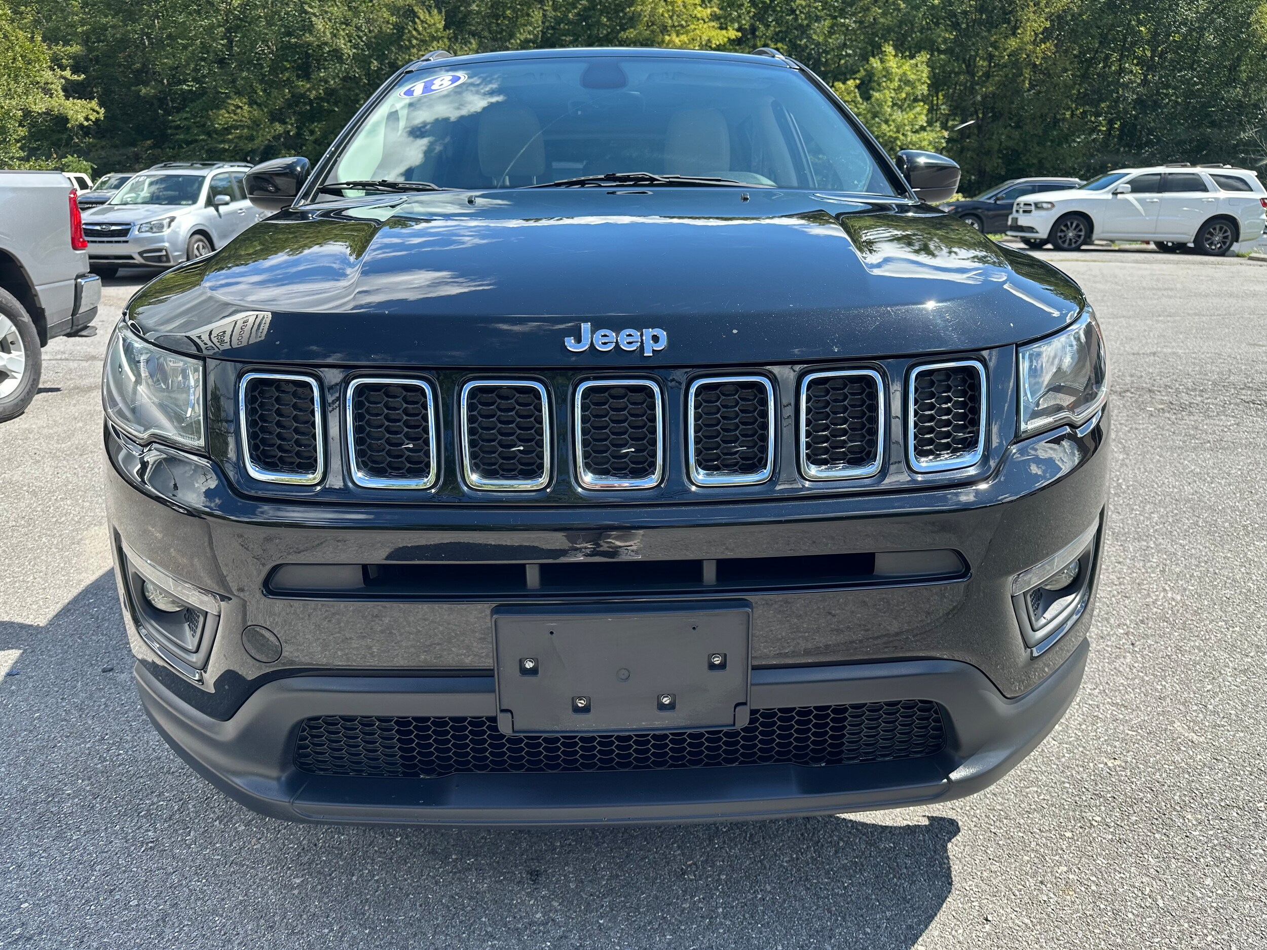 2018 Jeep Compass Latitude photo 2