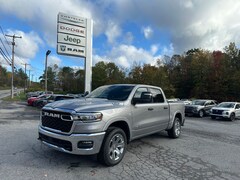 2026 Ram 1500 BIG HORN CREW CAB 4X4 5'7 BOX Pickup