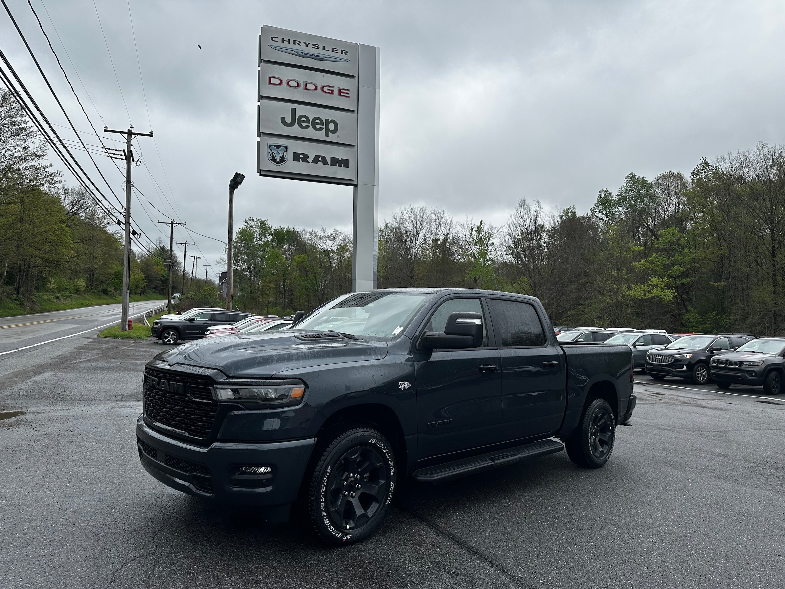 2026 RAM 1500 Express 4x4 Crew Cab 5'7's photo