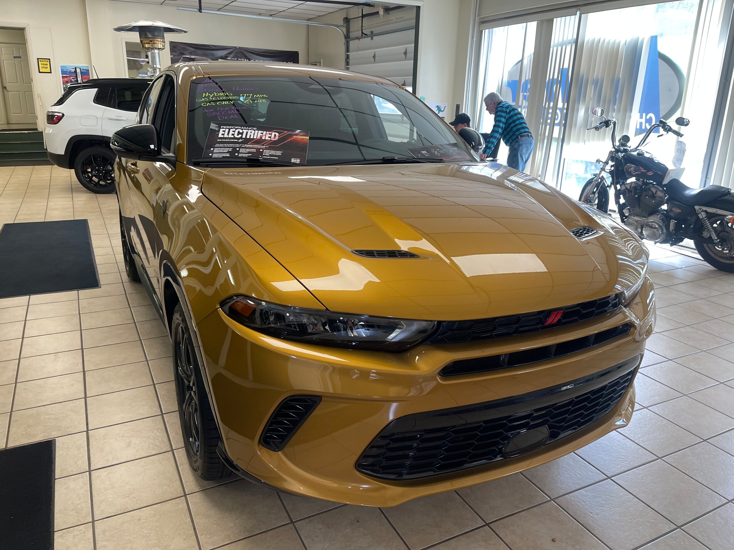 2024 Dodge Hornet R/T photo 3