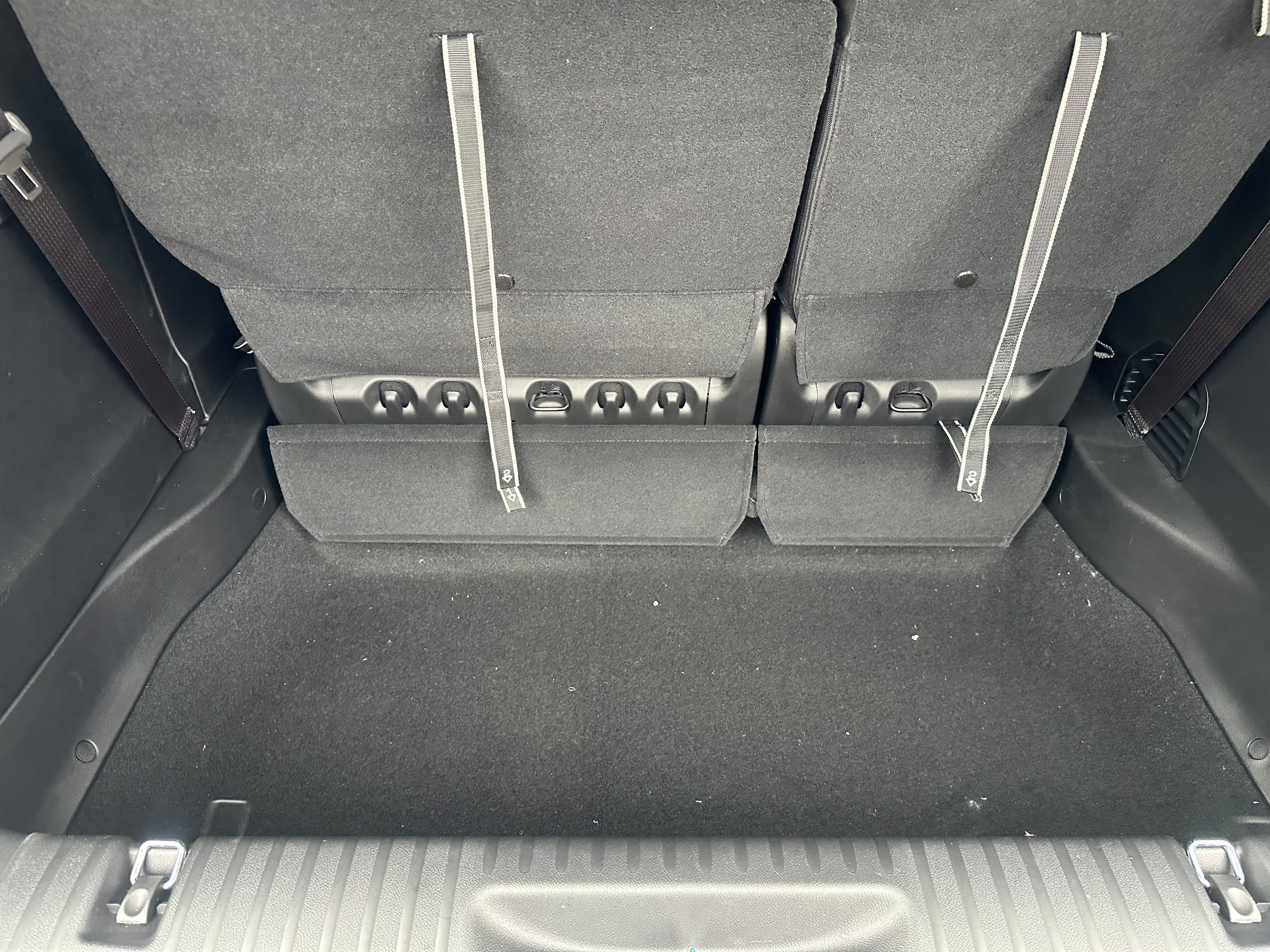 2026 Chrysler Pacifica Select - Photo 24