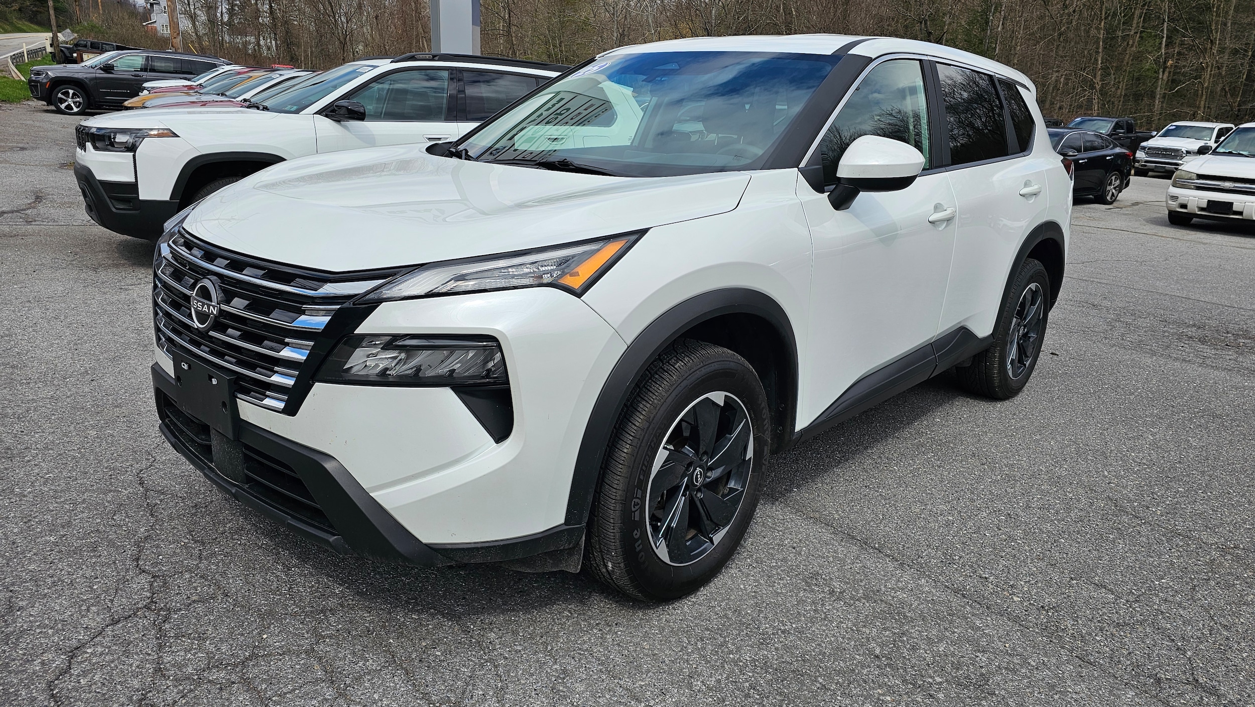 2025 Nissan Rogue SV