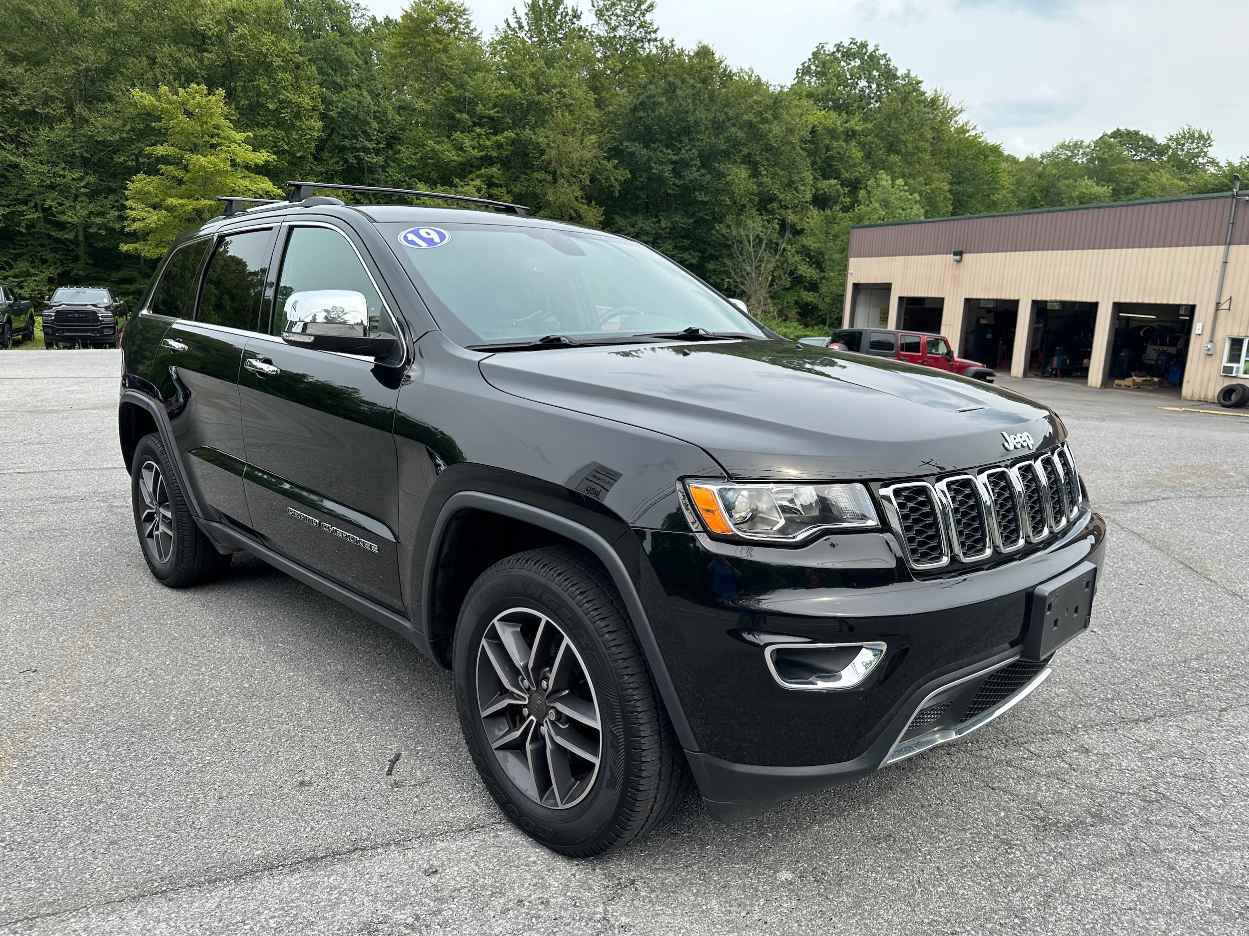 Used 2019 Jeep Grand Cherokee Limited with VIN 1C4RJFBG6KC697032 for sale in Northern Cambria, PA