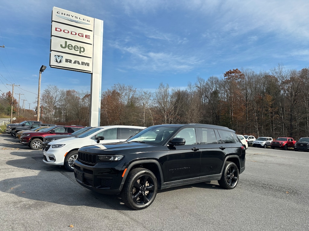 Used 2023 Jeep Grand Cherokee L Altitude SUV