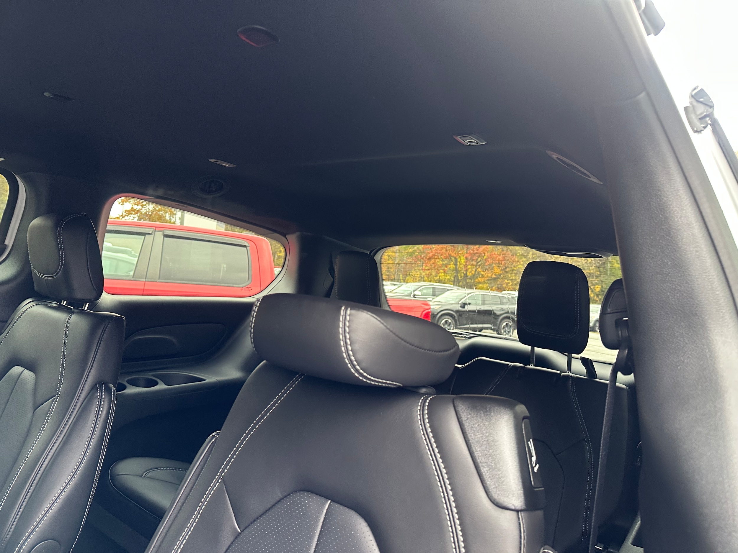 2026 Chrysler Pacifica Select - Photo 30