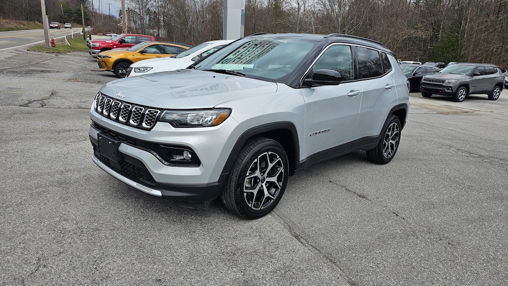 Used 2025 Jeep Compass