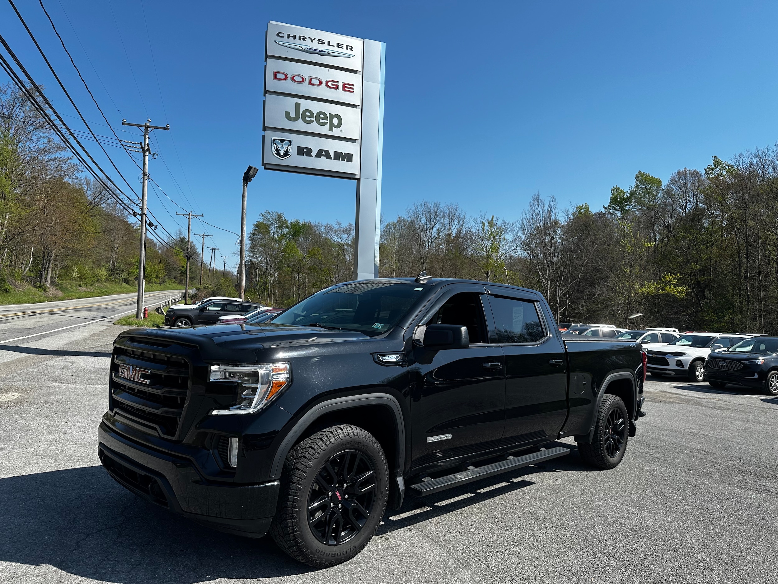 2021 GMC Sierra 4WD Crew Cab Short Box Elevation's photo