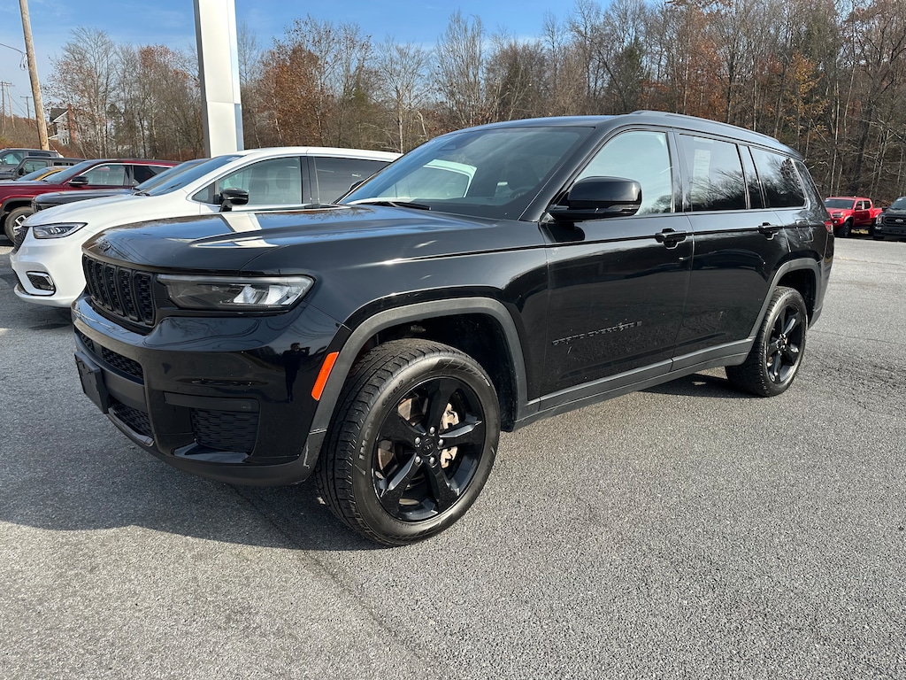 Used 2023 Jeep Grand Cherokee L Altitude SUV