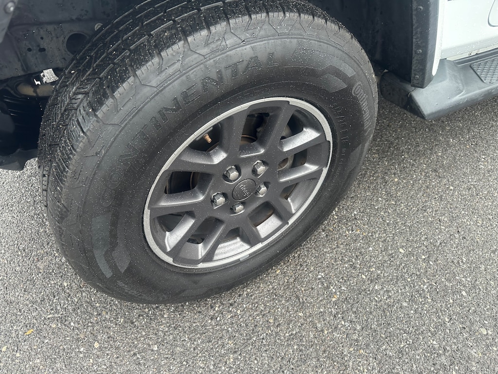 Used 2020 Jeep Gladiator Overland Truck