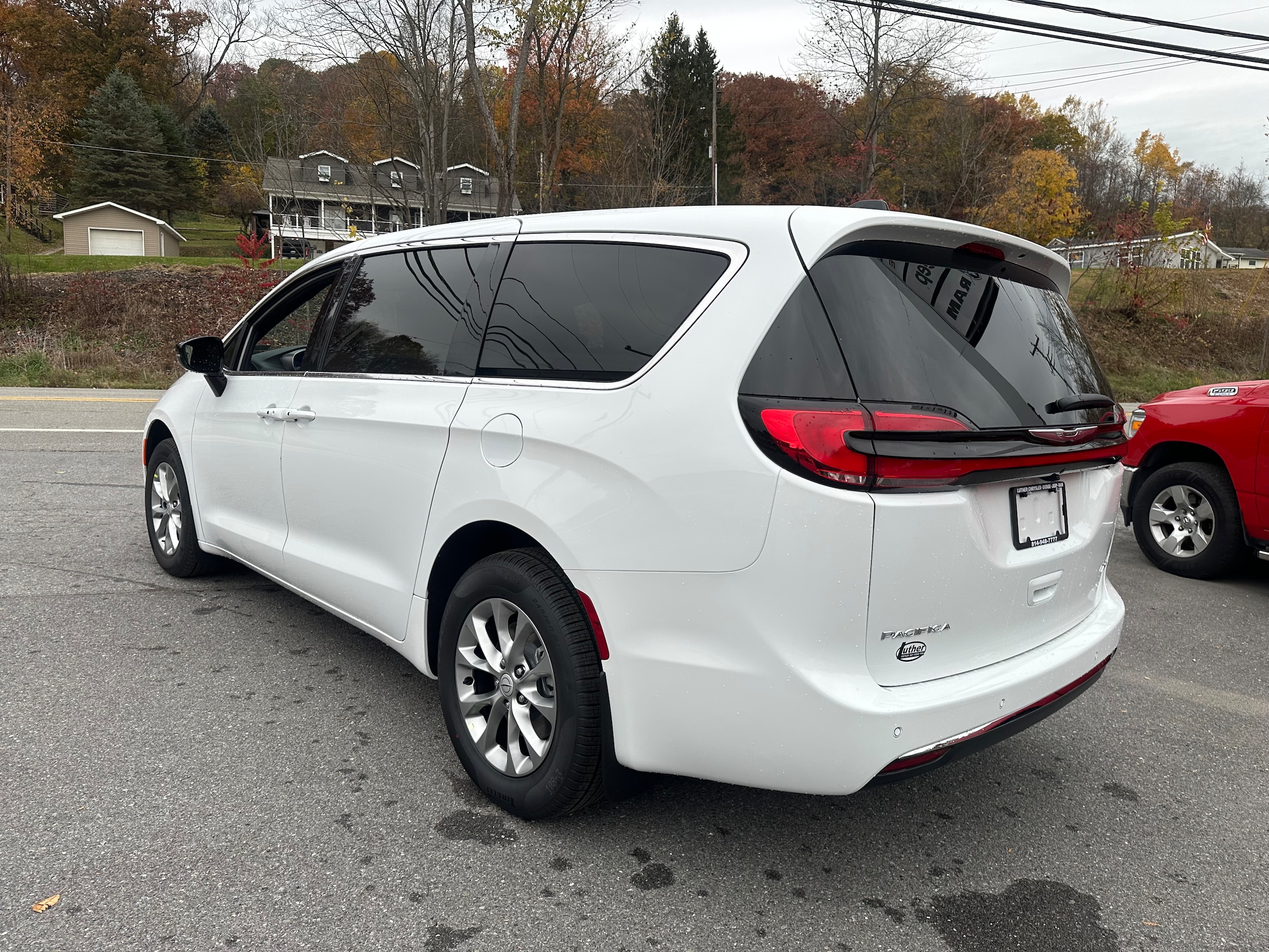 2026 Chrysler Pacifica Select - Photo 26