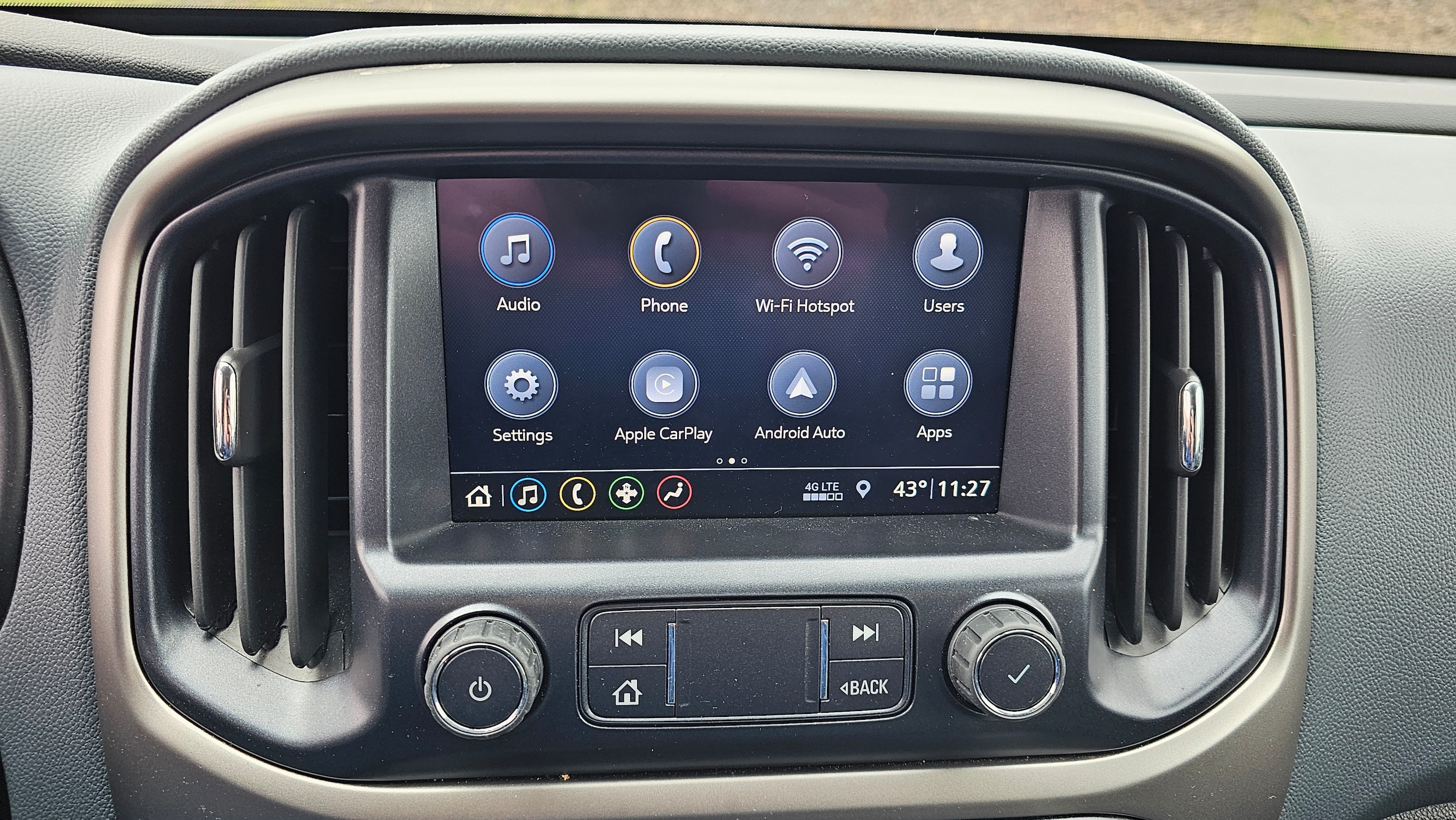 2020 Chevrolet Colorado Z71 - Photo 28