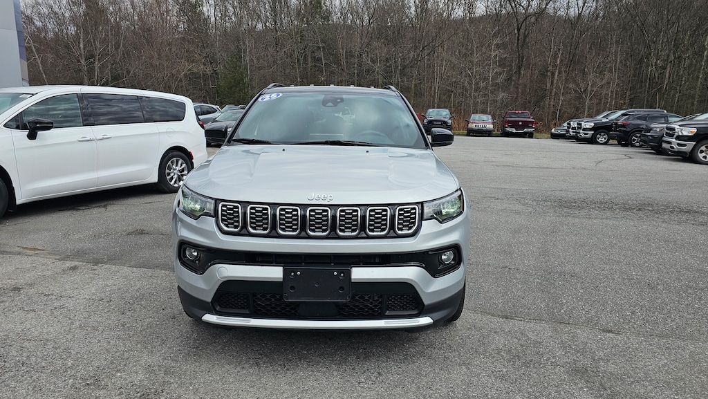Used 2025 Jeep Compass