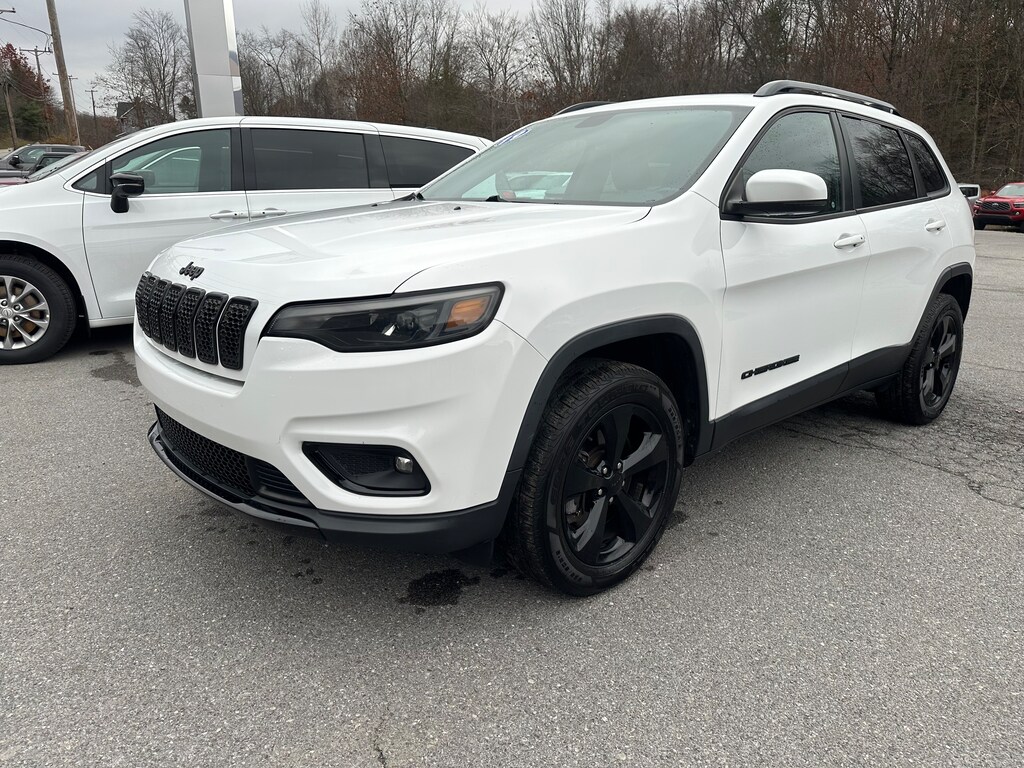 Used 2019 Jeep Cherokee Altitude SUV