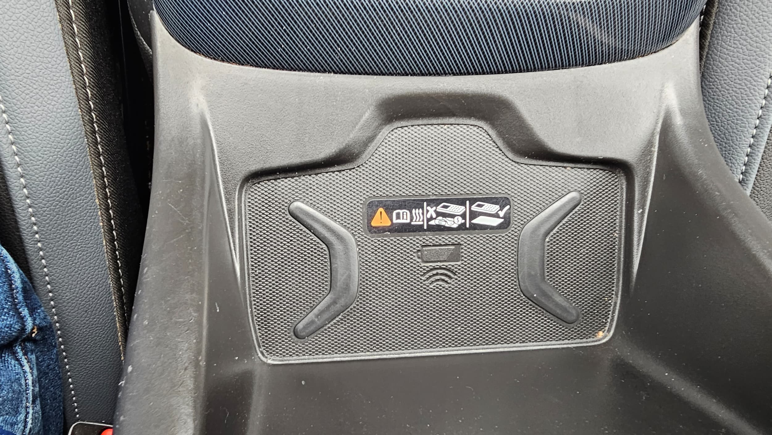 2020 Chevrolet Colorado Z71 - Photo 24