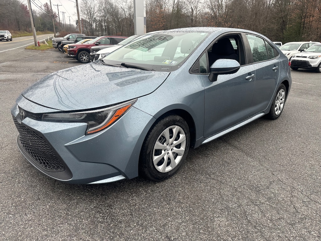 Used 2020 Toyota Corolla LE Sedan