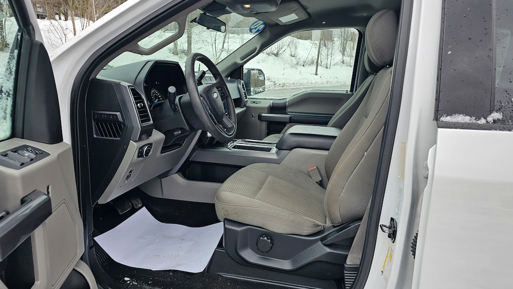 Used 2020 Ford F-150 XLT Truck