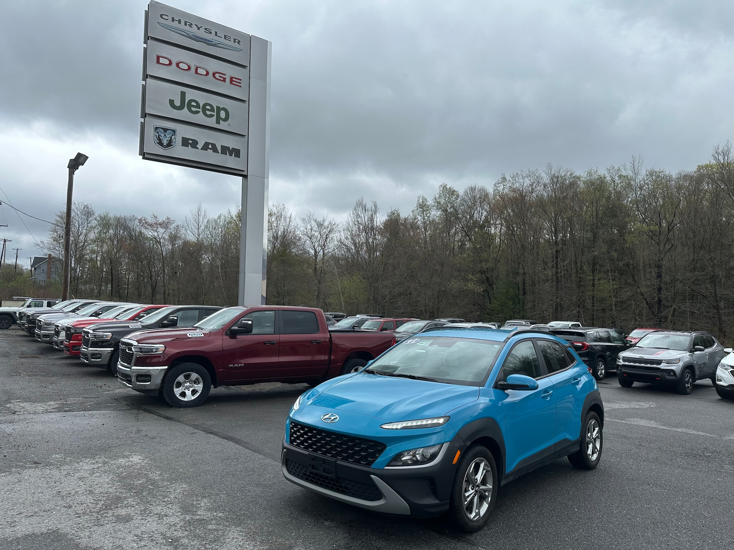 Used 2022 Hyundai Kona SEL with VIN KM8K6CAB2NU859644 for sale in Northern Cambria, PA
