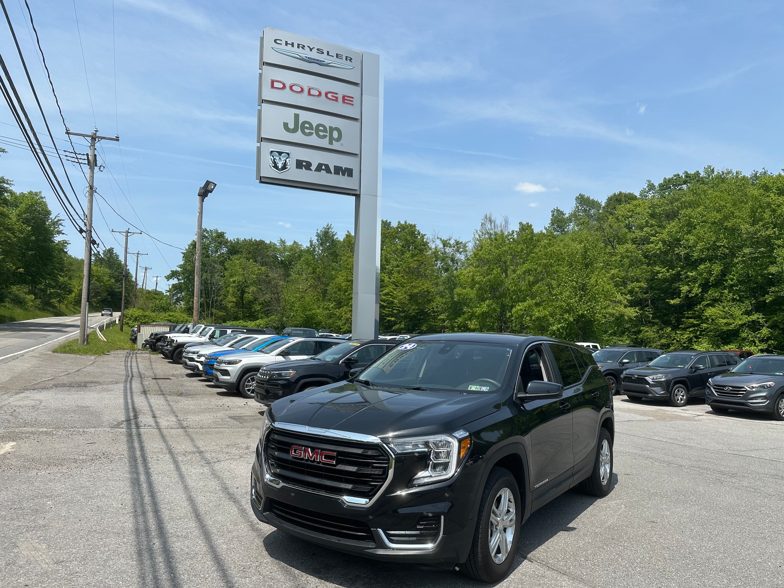 Used 2024 GMC Terrain SLE with VIN 3GKALTEG9RL340609 for sale in Northern Cambria, PA