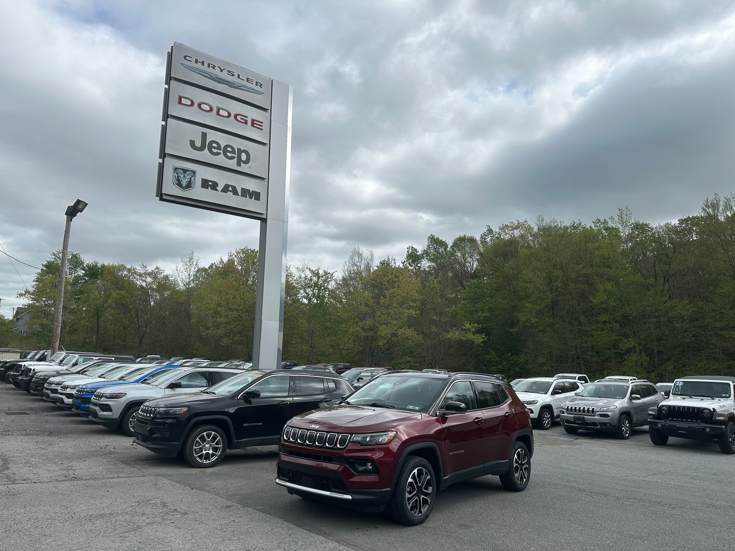 Used 2022 Jeep Compass Limited with VIN 3C4NJDCBXNT153552 for sale in Northern Cambria, PA