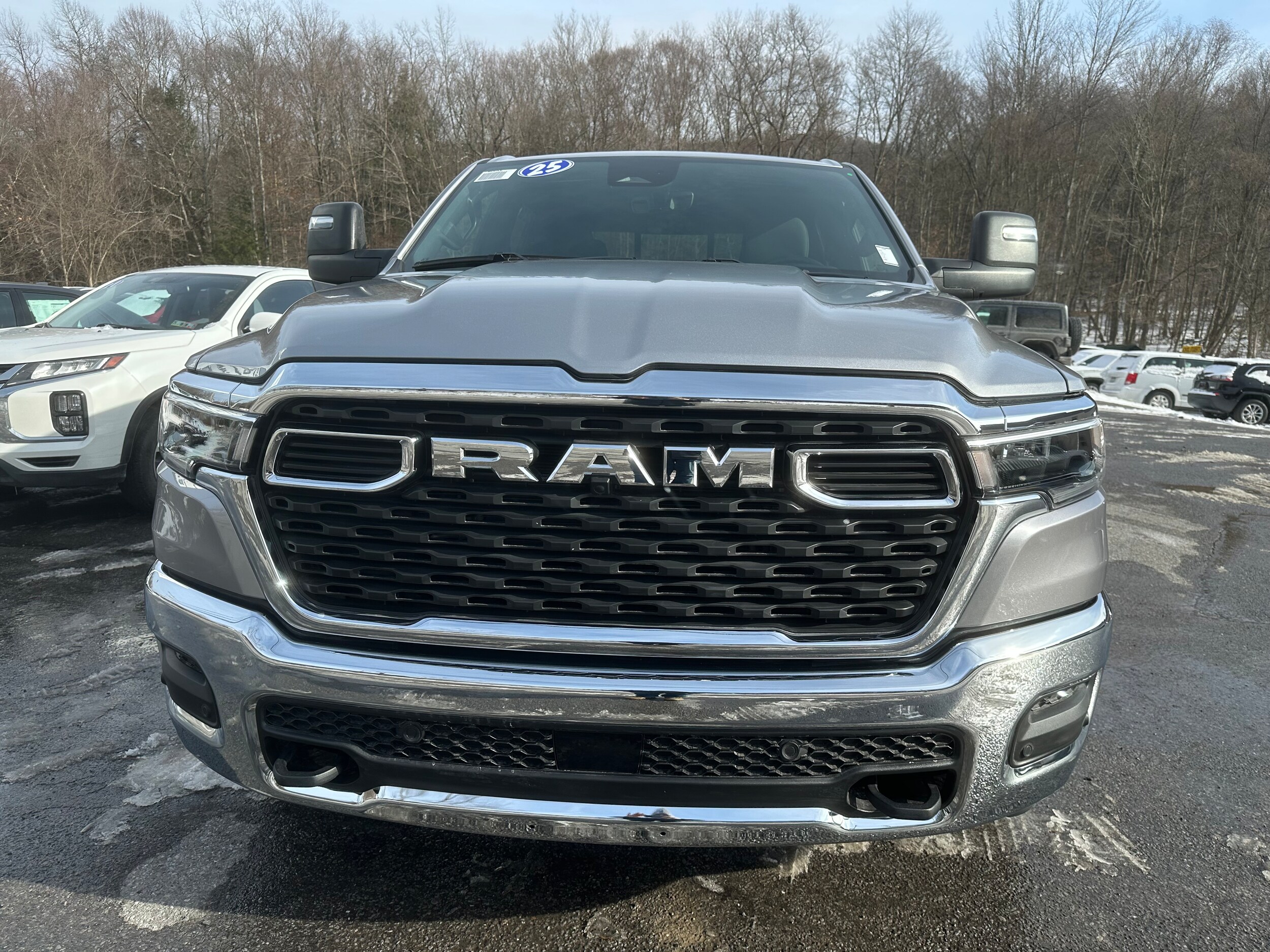 2025 Ram 1500 Tradesman photo 2