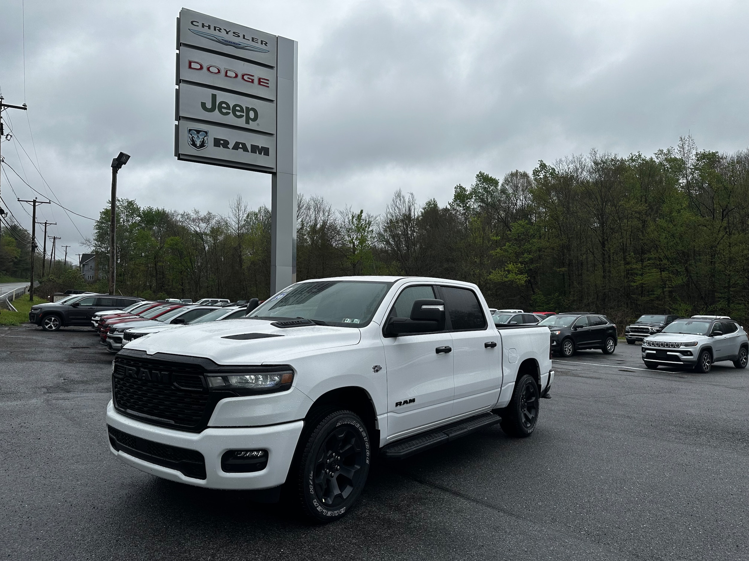 2026 RAM 1500 Express 4x4 Crew Cab 5'7's photo