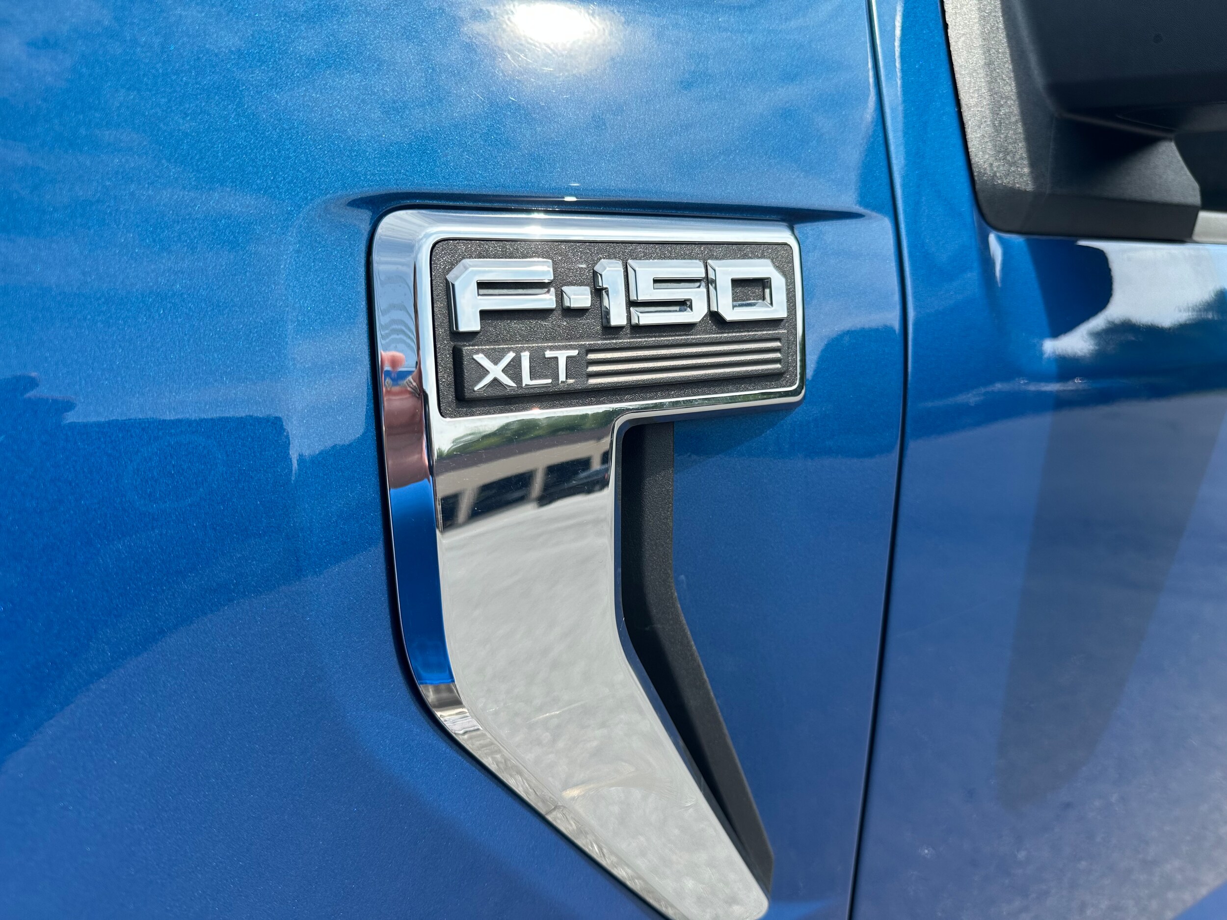 2023 Ford F-150 XLT photo 2
