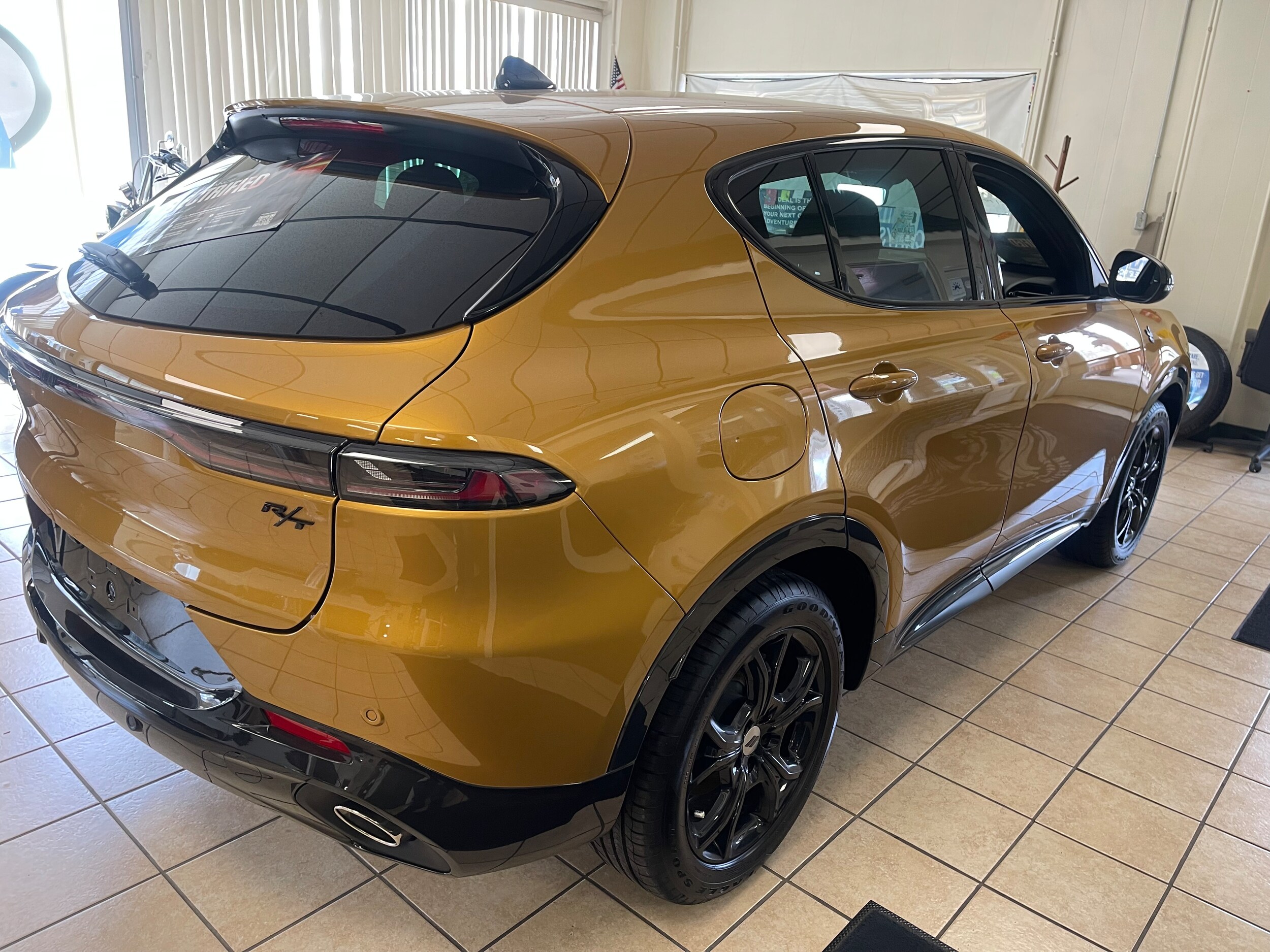 2024 Dodge Hornet R/T photo 4