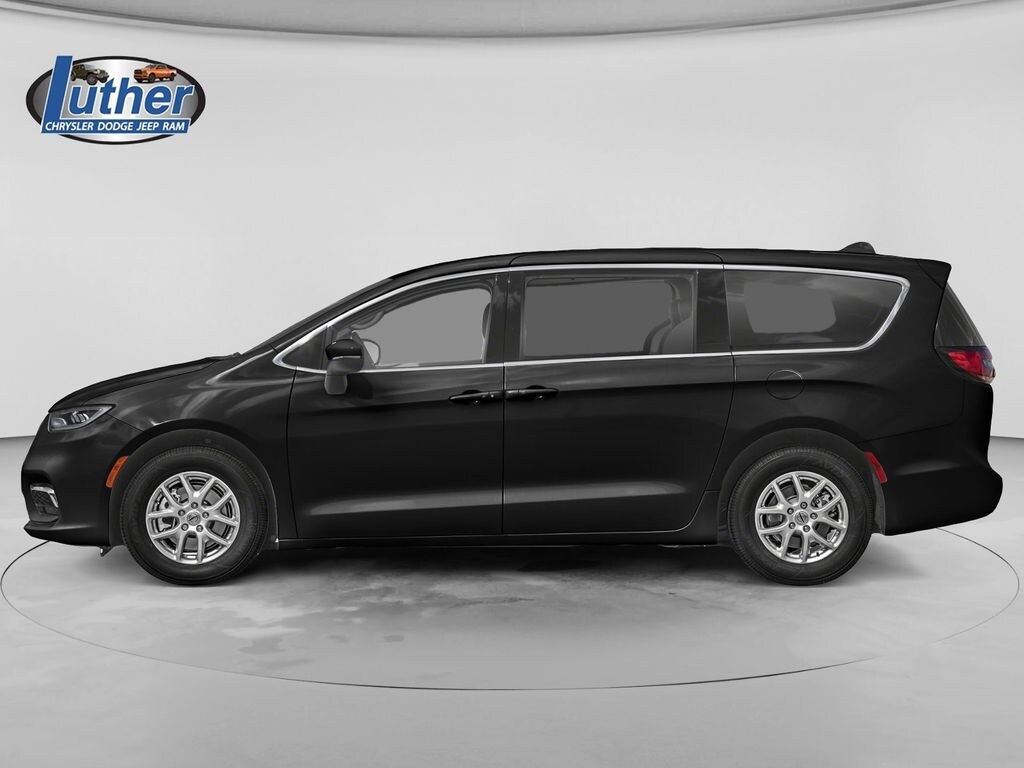 Used 2024 Chrysler Pacifica