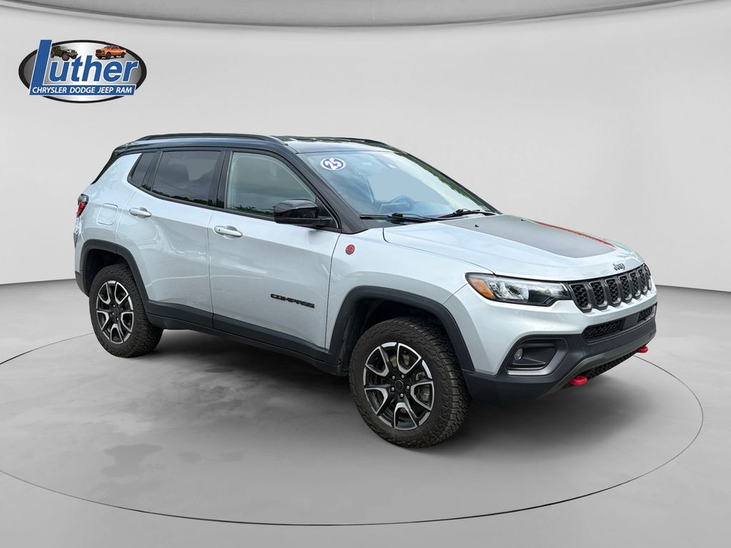 2025 Jeep Compass Trailhawk - Photo 7