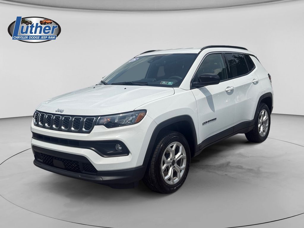 2025 Jeep Compass Latitude 4X4's photo
