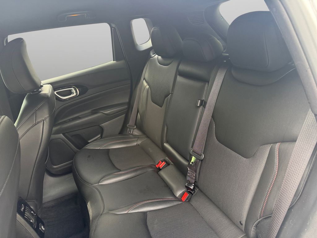 2025 Jeep Compass Trailhawk - Photo 13