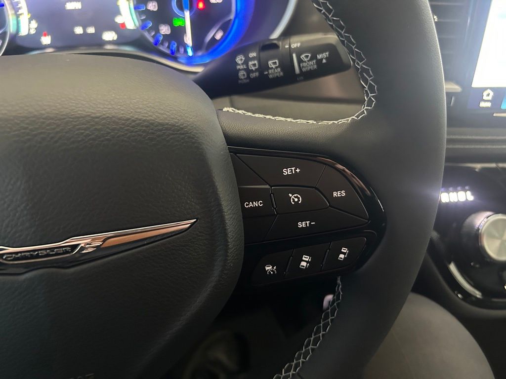 2026 Chrysler Pacifica Select - Photo 22