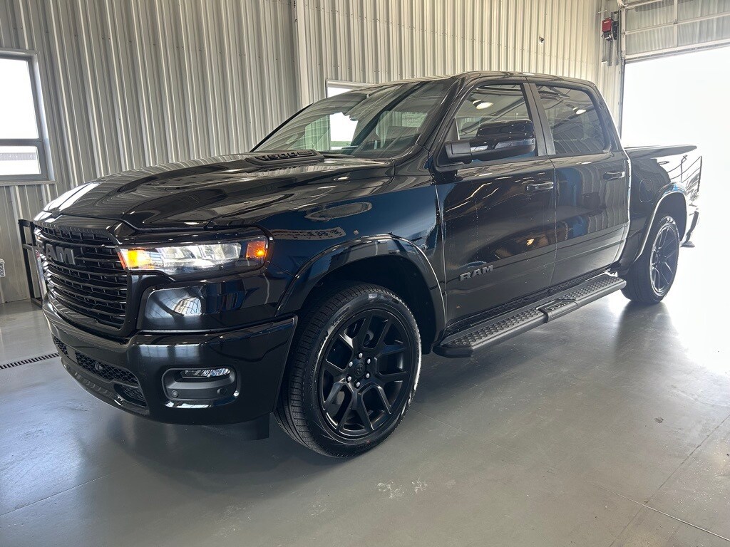 2025 Ram 1500 Laramie photo 4