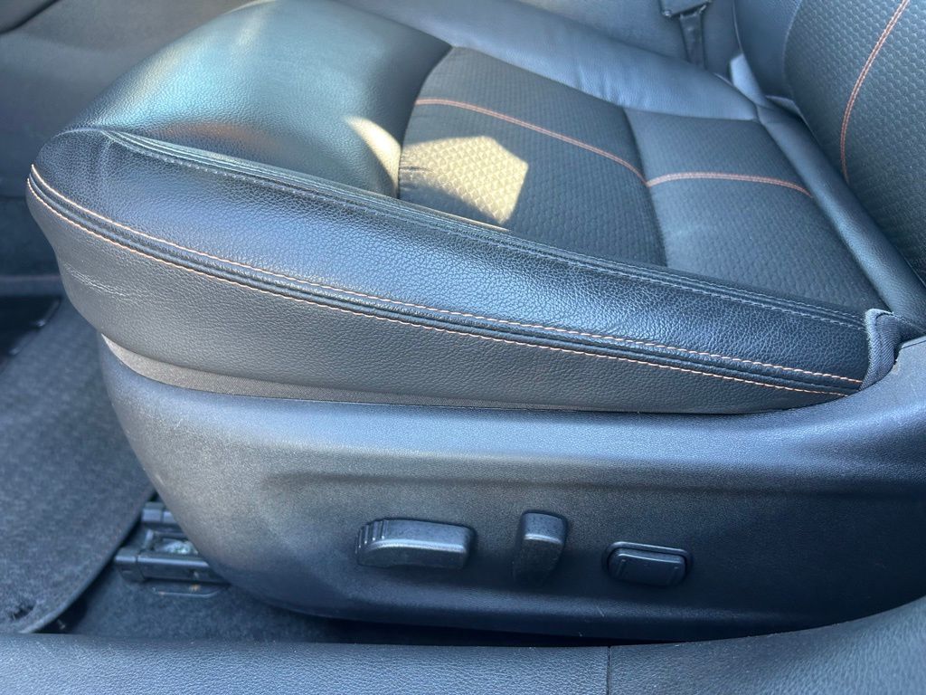 2020 Nissan Altima SR - Photo 16