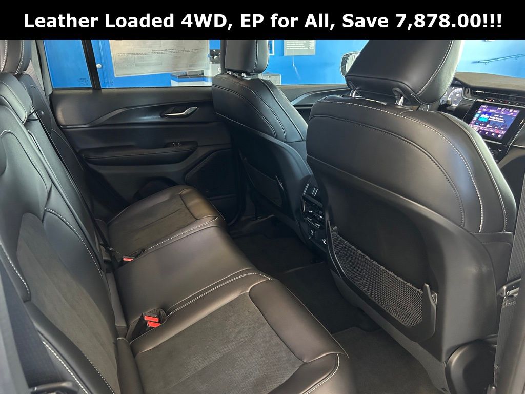 2025 Jeep Grand Cherokee Altitude - Photo 15