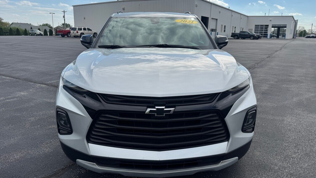 2021 Chevrolet Blazer 2LT photo 2