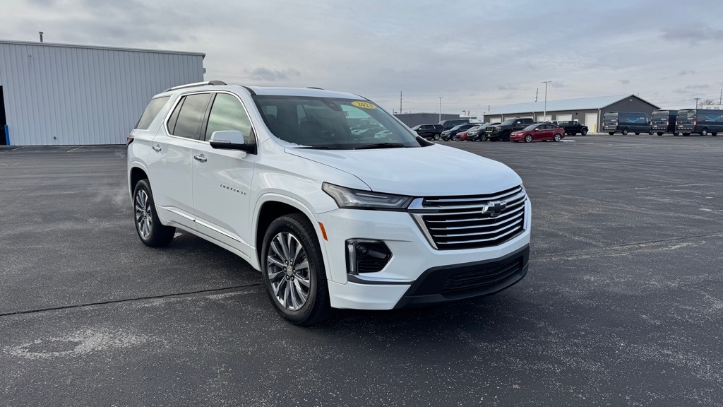 2023 Chevrolet Traverse Premier's photo