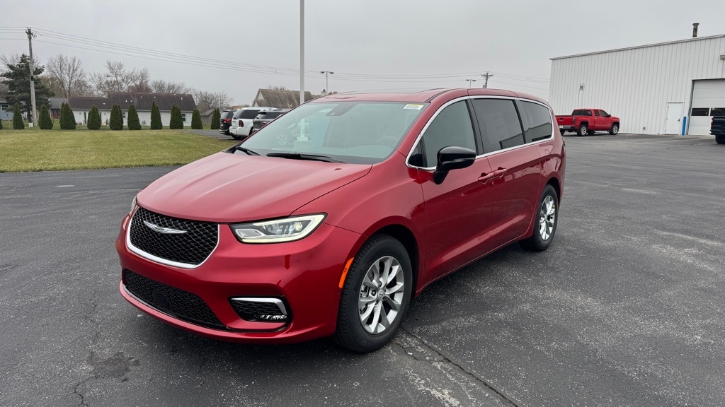 New 2026 Chrysler Pacifica LIMITED Passenger Van