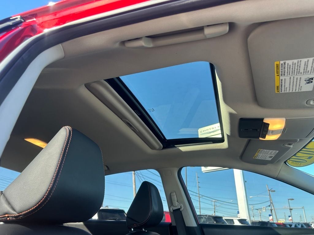 2020 Nissan Altima SR - Photo 14