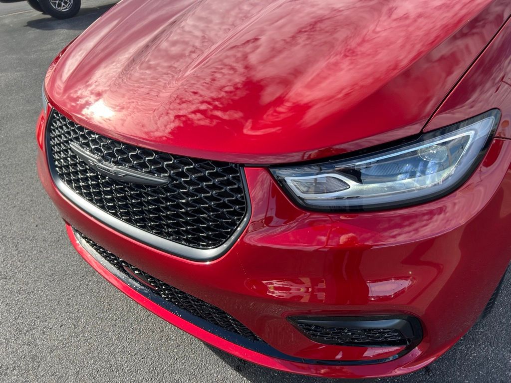 2026 Chrysler Pacifica Select - Photo 8