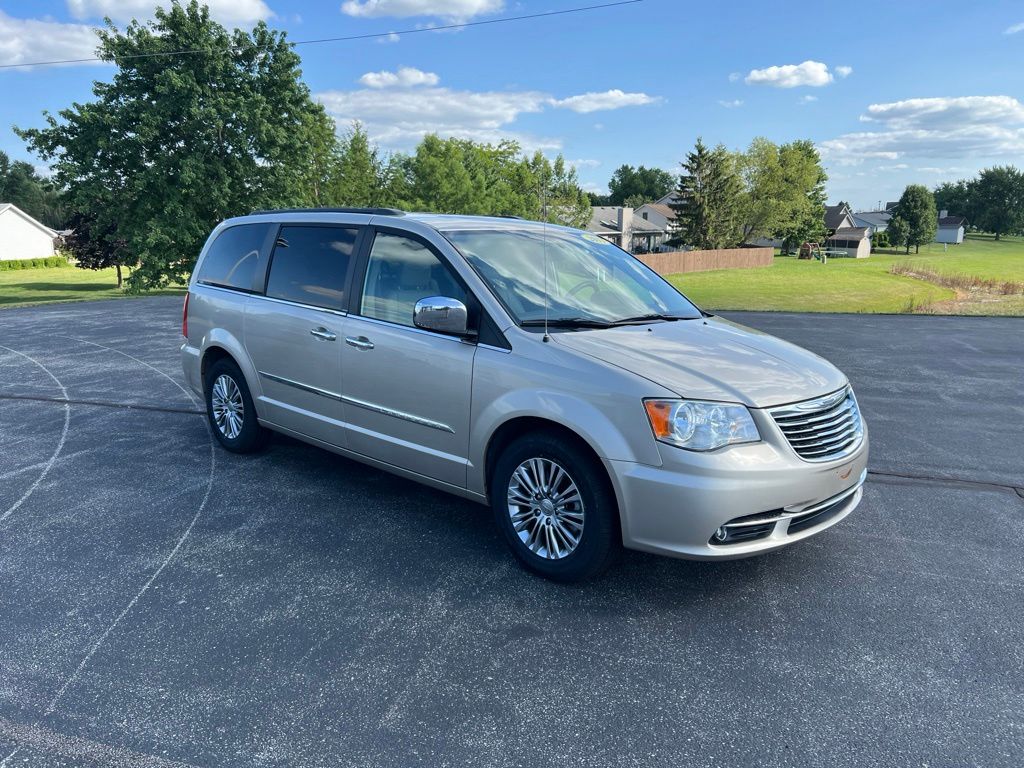 2013 Chrysler Town & Country