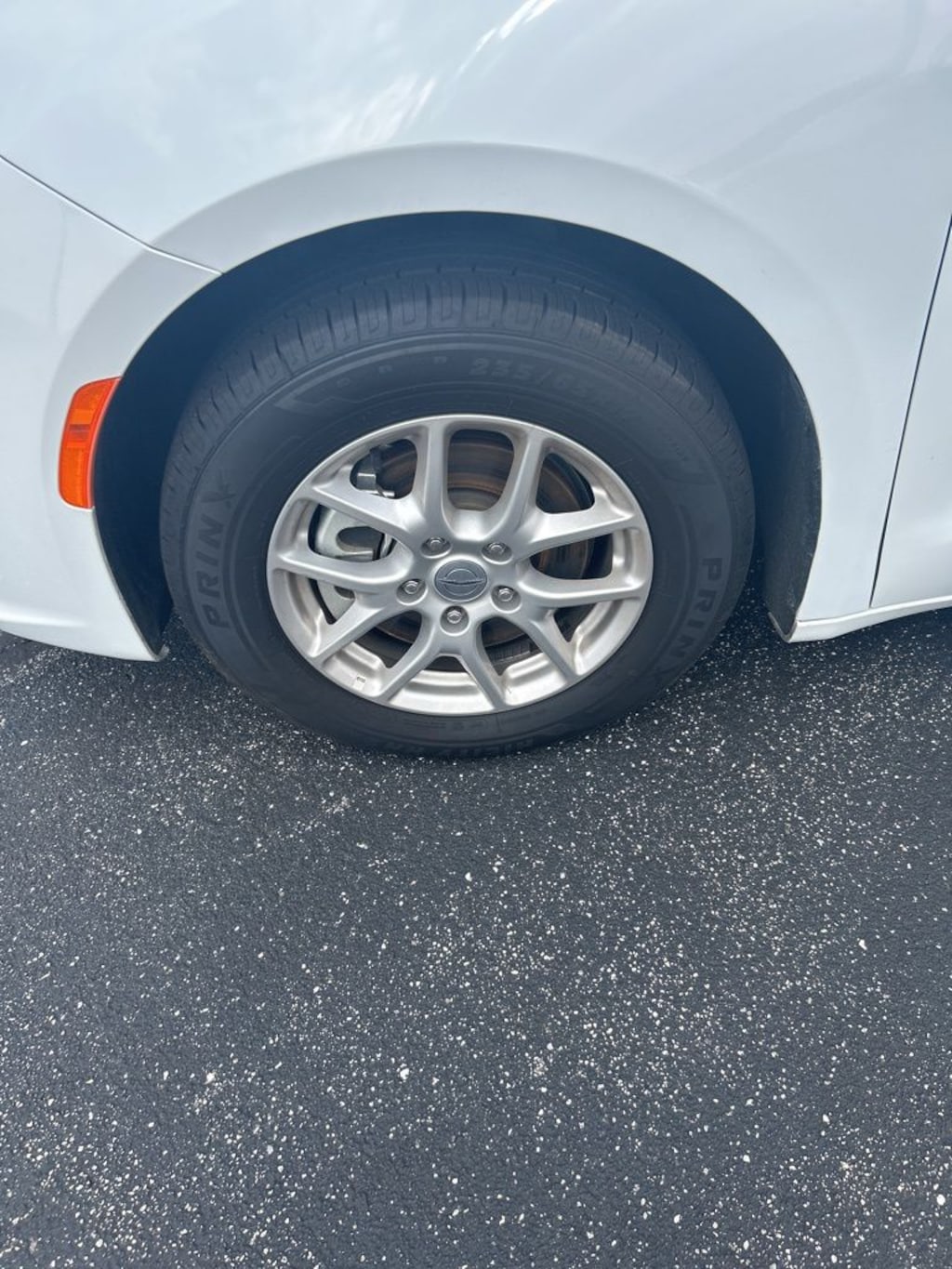 Used 2025 Chrysler Pacifica Select Van Passenger Van