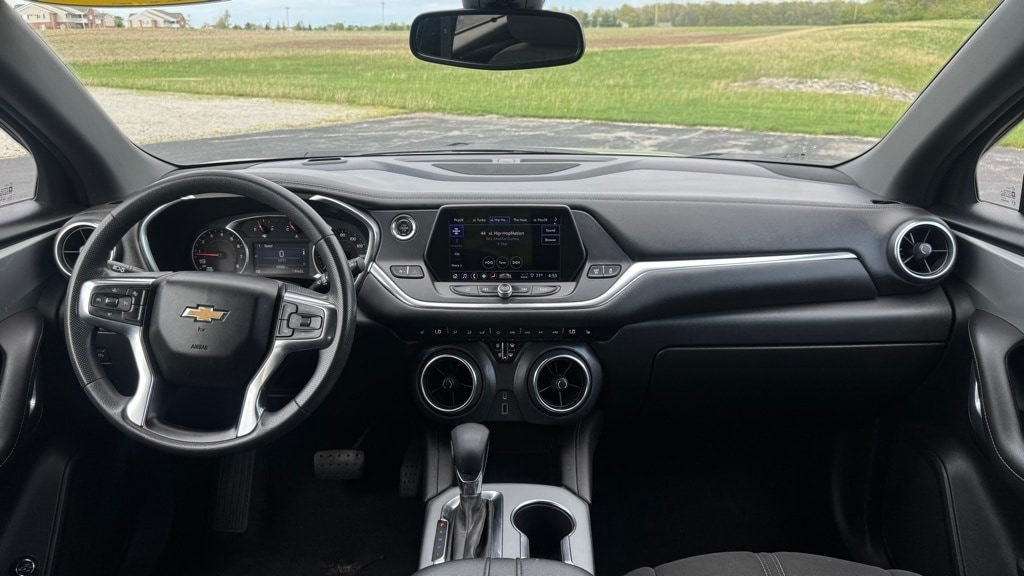View 32