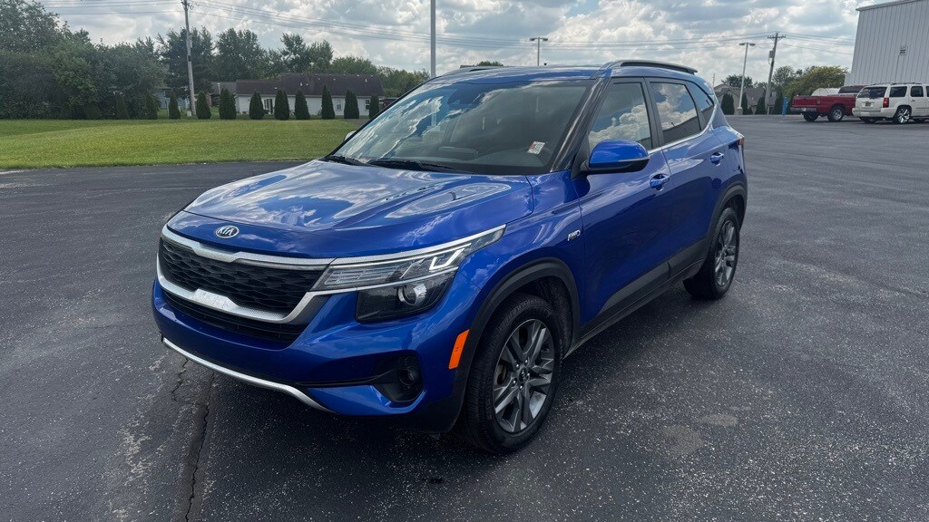 2021 Kia Seltos S photo 3