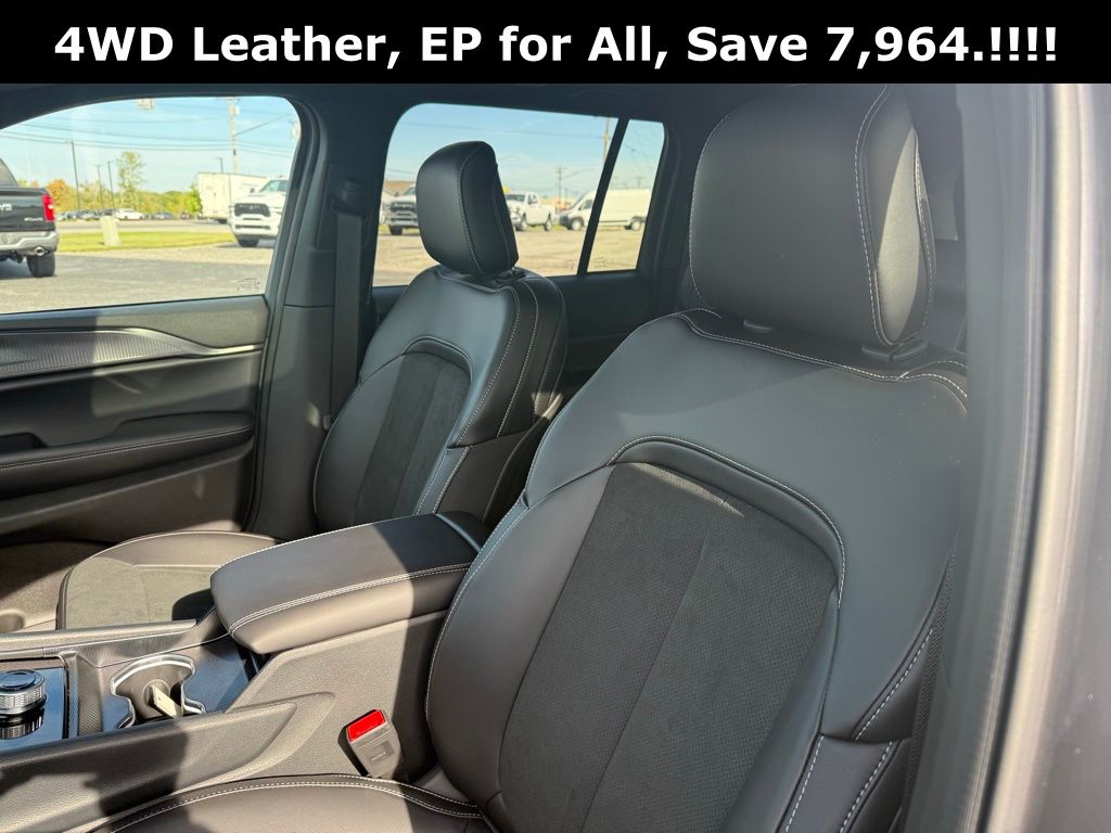 2025 Jeep Grand Cherokee Altitude - Photo 12