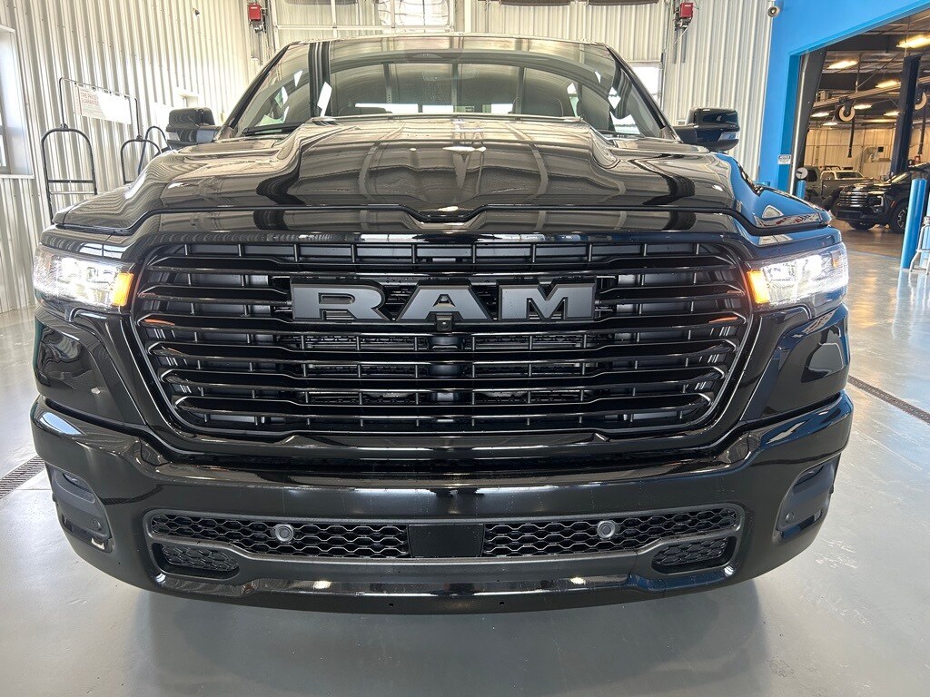 2025 Ram 1500 Laramie photo 2