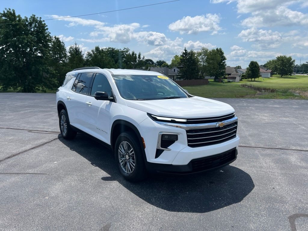 Used 2026 Chevrolet Traverse LT SUV
